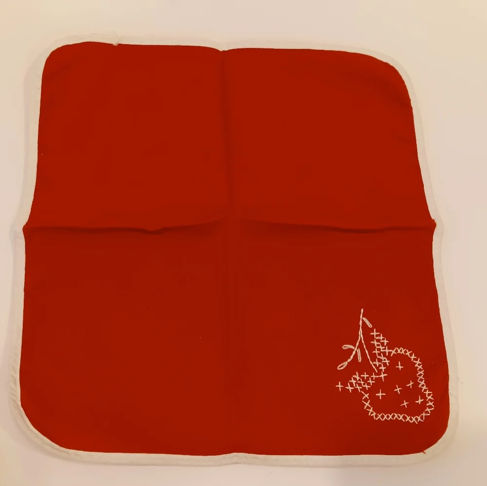 Vintage 1960s Strawberry Tea/Luncheon Napkins Set of 4